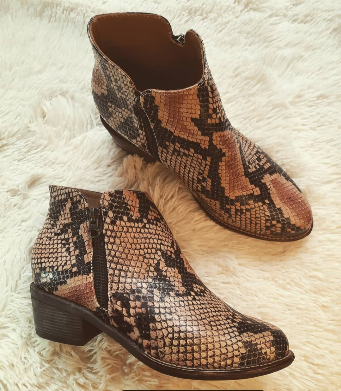 BOTAS VAQUERA CORTA PITON MIEL CAMELL