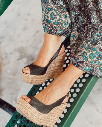SANDALIAS DANIELA  NEGRO T9  -PRE ORDEN