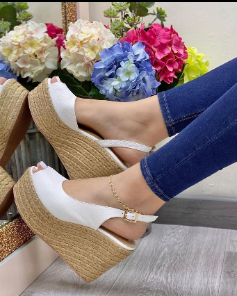 SANDALIAS DANIELA BLANCAS T9 PRE ORDER