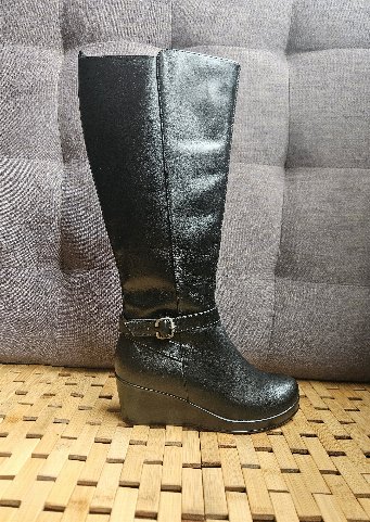 BOTAS VALERIA NEGRO CUÑA.PRE ORDER