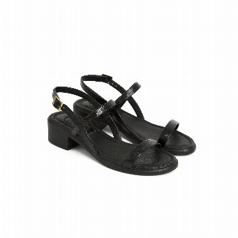 VITTORIA NEGRAS