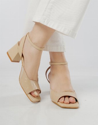 Sandalias Bettani - beige 