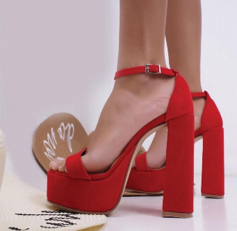 PUMPS ABRIL ROJO-  PRE ORDER