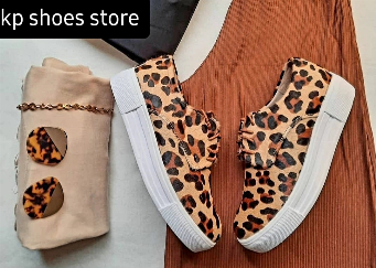 SNEAKERS  LARA  -PRE ORDER