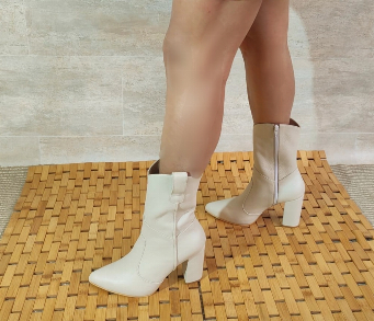 BOTAS AURORA BLANCO HUMO-PRE ORDER